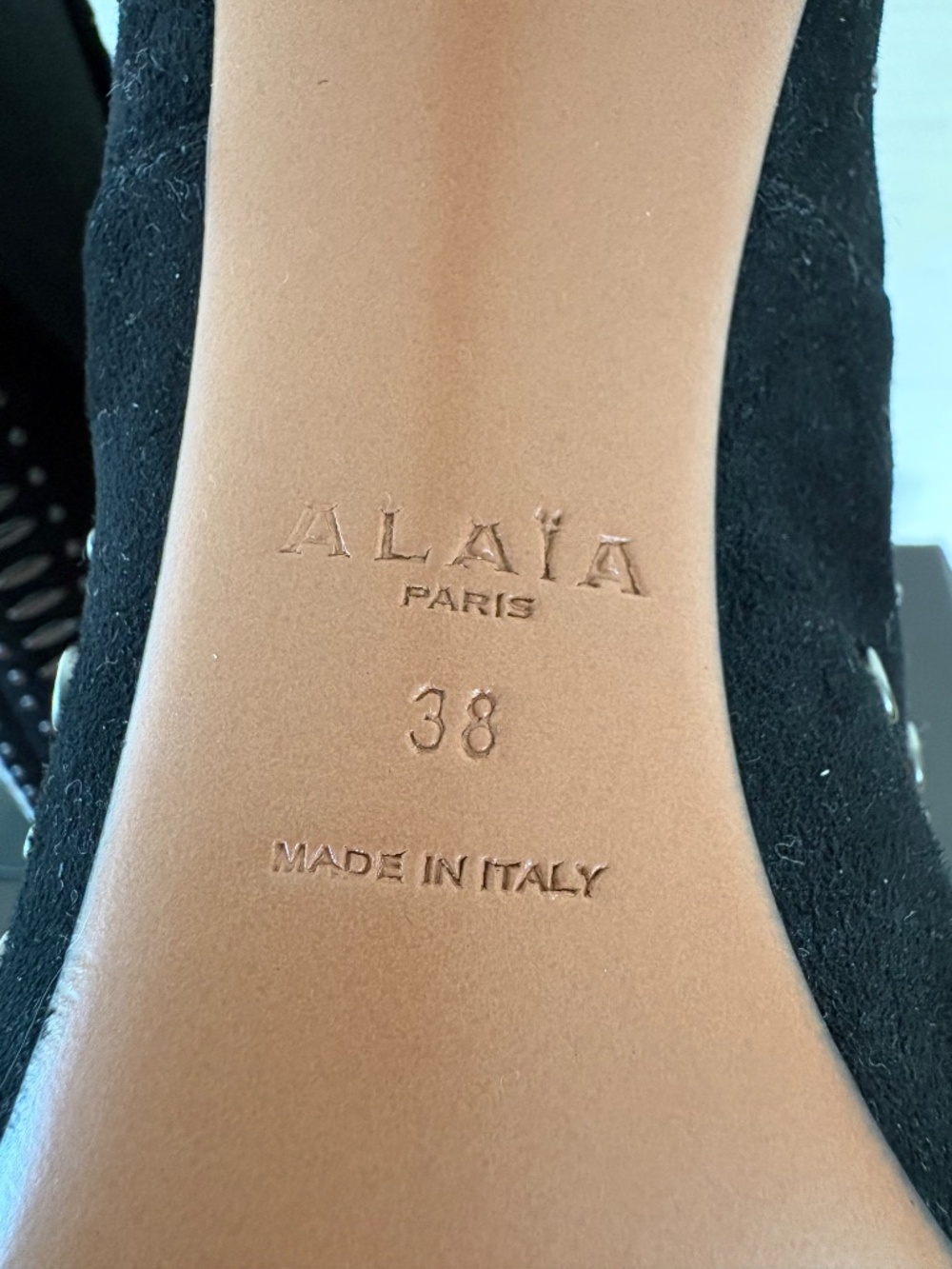 ALAIA Boots right off the Runway - Picture 11 of 11